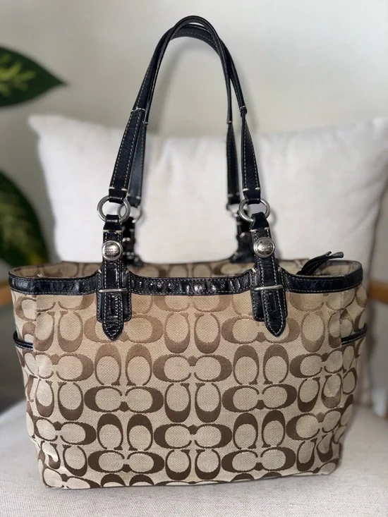 COACH VTG Signature Gallery East-West Y2K Tan Canvas Leather Tote Shoulder Bag - Picture 4 of 17